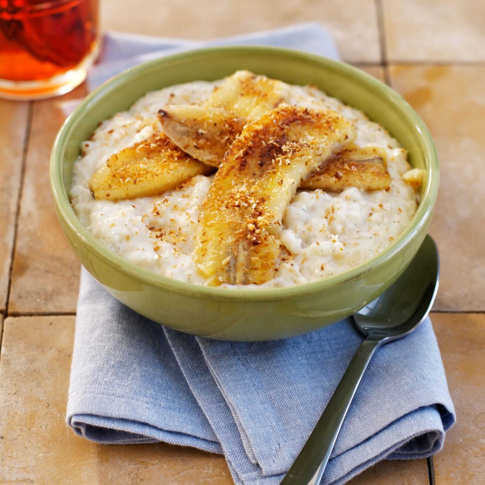 Bosto, riz au lait, noix de coco, bananes frites, recette bosto, riz dessert bosto