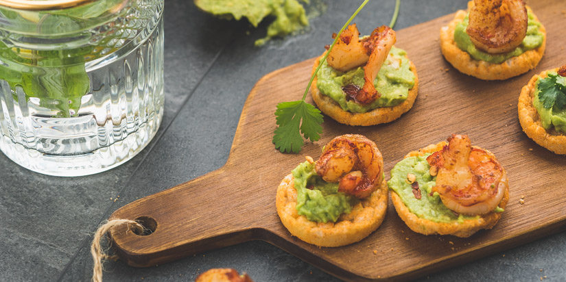 Bosto - Bosto Chips, guacamole hapje met scampi